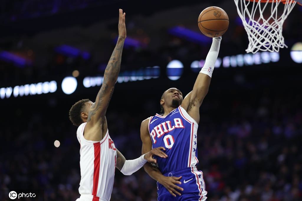 恩比德32+15+10杜兰特36分 火箭加时不敌76人